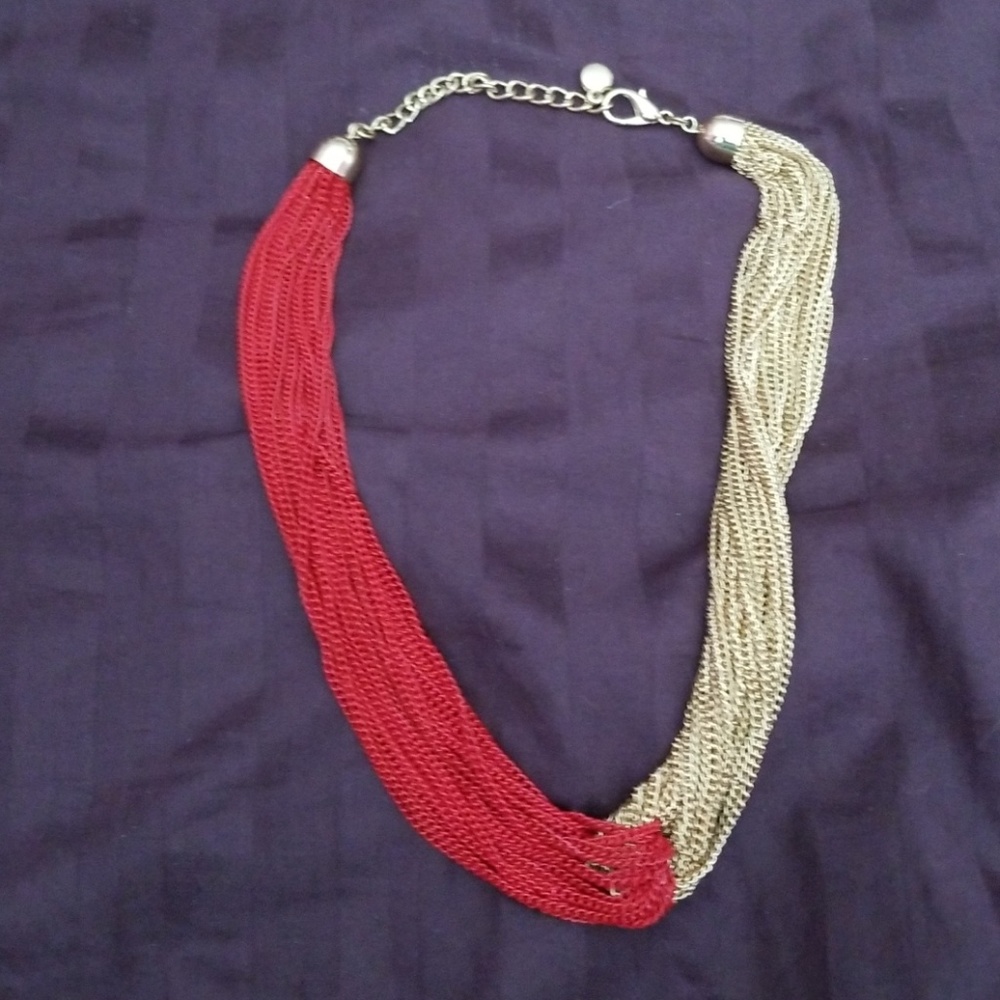 Statement necklace red and gold fashion